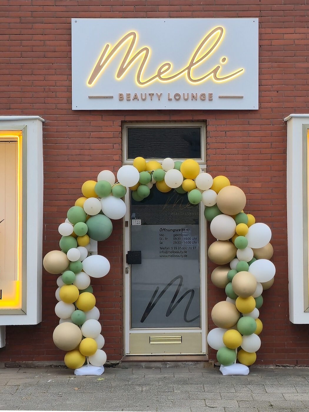 Eingang der Meli Beauty Lounge, Esterfelder Stiege 1 in Meppen